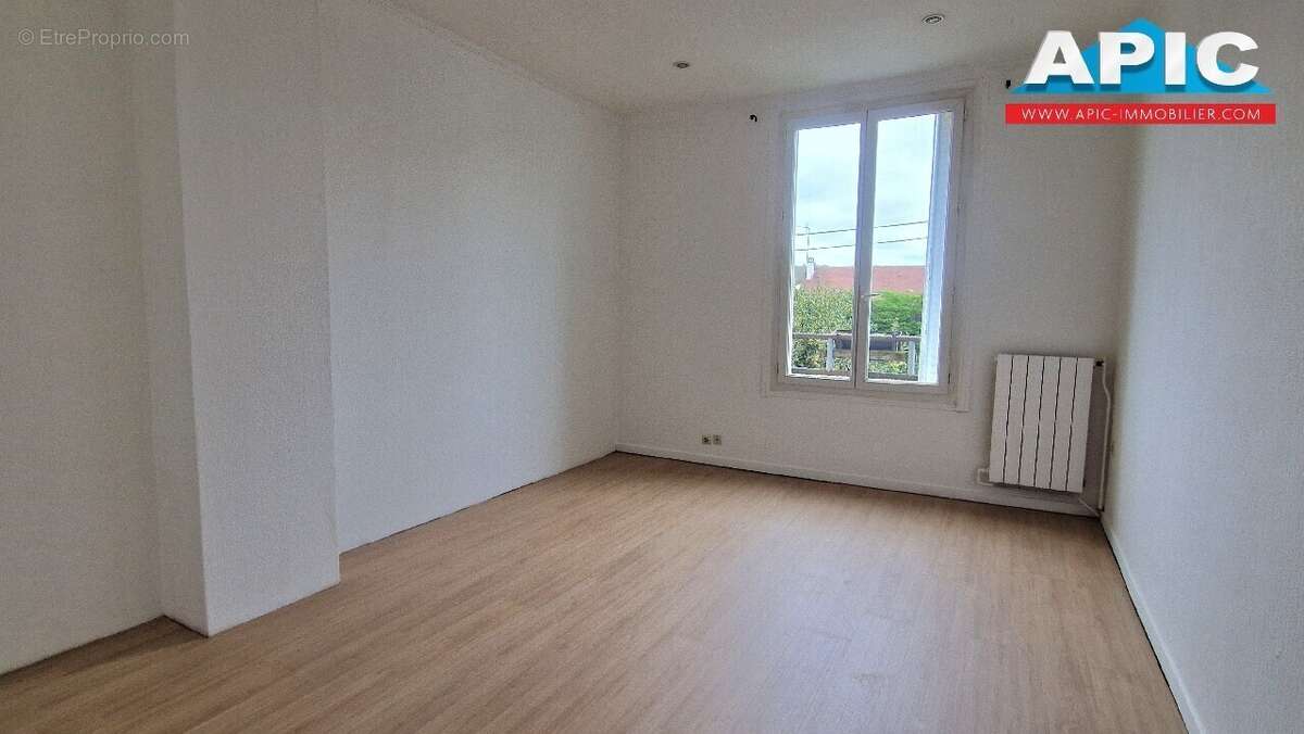 Maison à GROSLAY