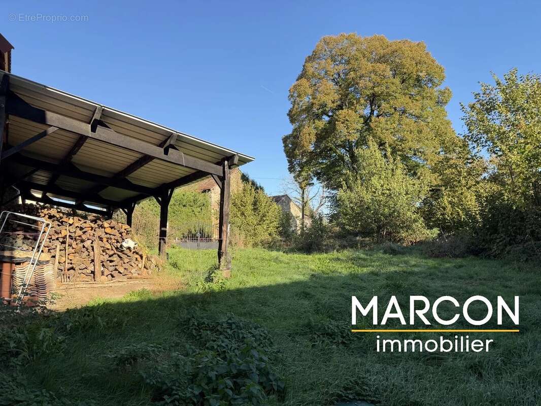 Maison à LA CHAPELLE-TAILLEFERT