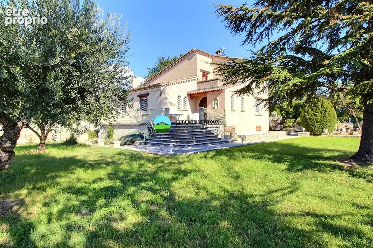 Grande maison au calme 4 chambres, garage et sous sol - photo 2