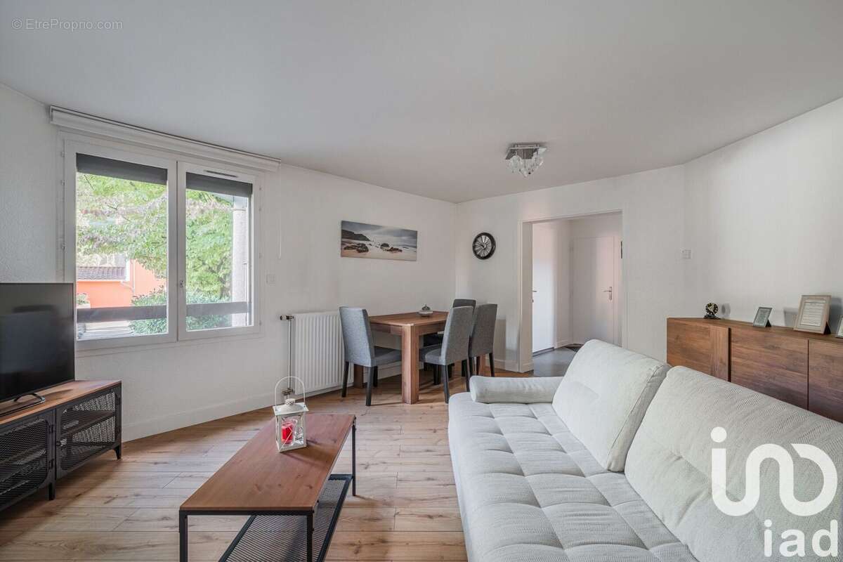 Photo 2 - Appartement à EYBENS