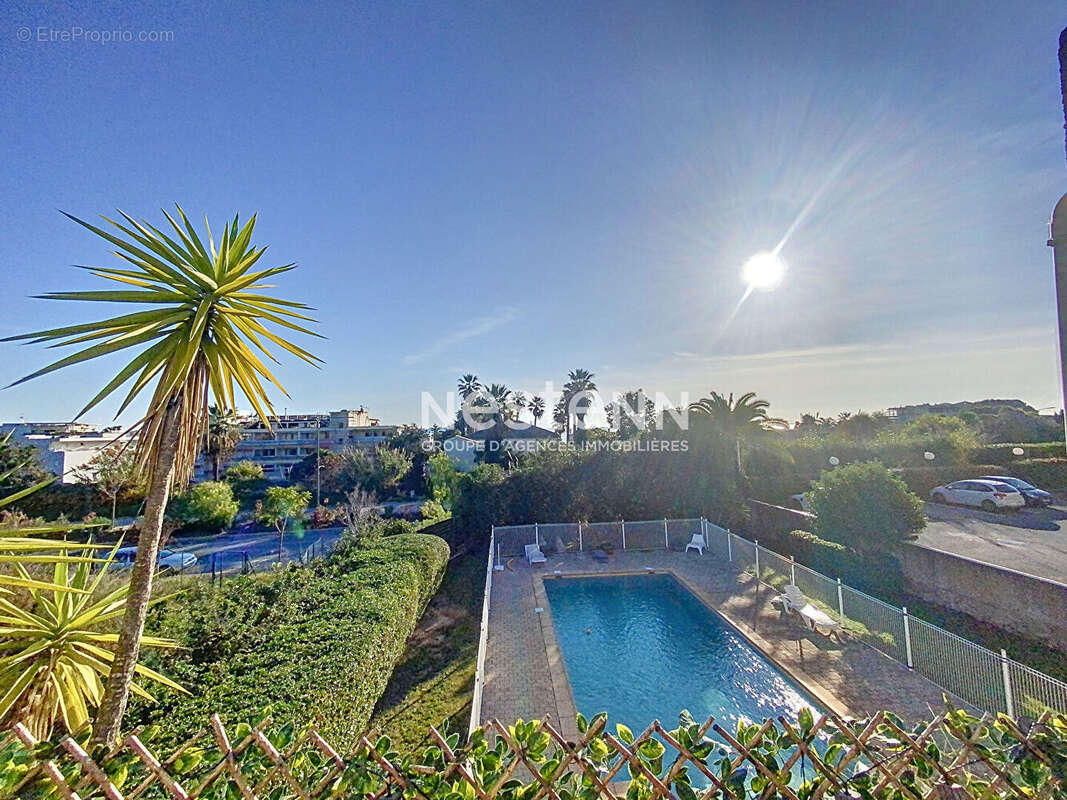 Appartement à VALLAURIS