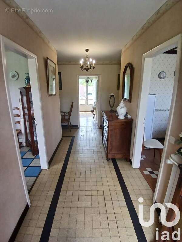 Maison 95 m² à Albine  - photo 5