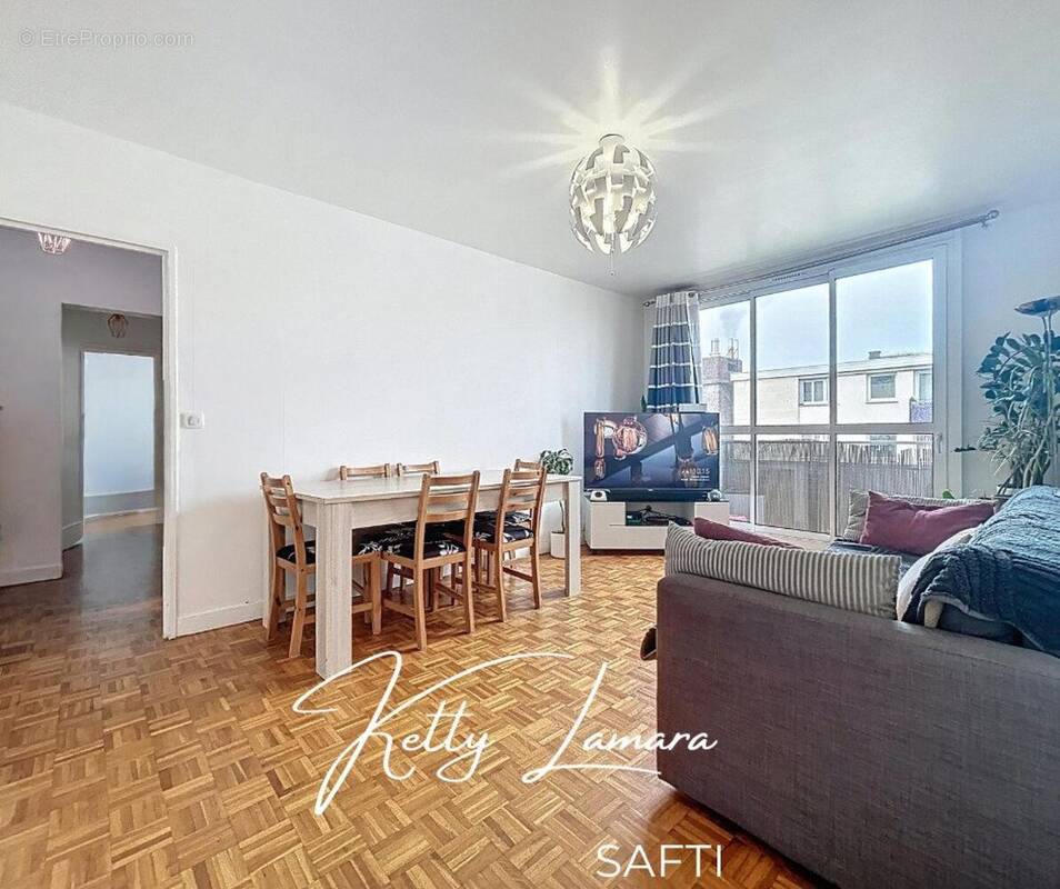 Photo 1 - Appartement à FONTENAY-LE-FLEURY