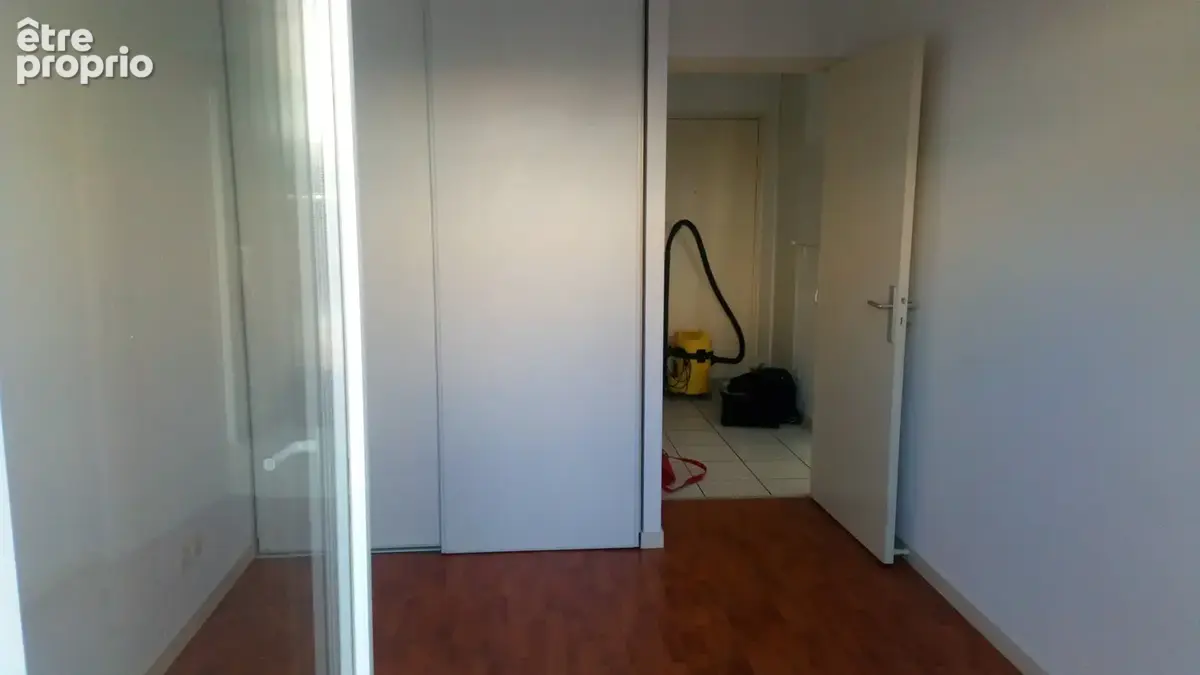 Libourne dans residence avec piscine appartement t2 en rez-de-chaussee - photo 4
