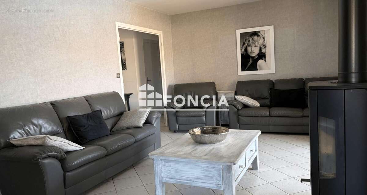 Maison familiale de 160 m² avec piscine dans un secteur recherché - photo 5