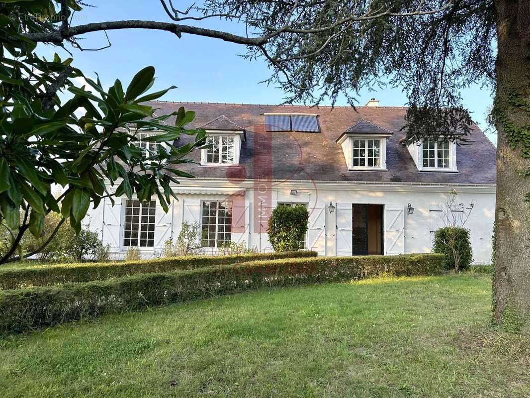 Maison à SAINT-MARTIN-EN-BIERE