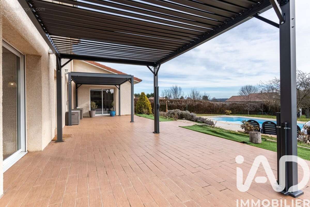 Photo 8 - Maison à PERIGNEUX
