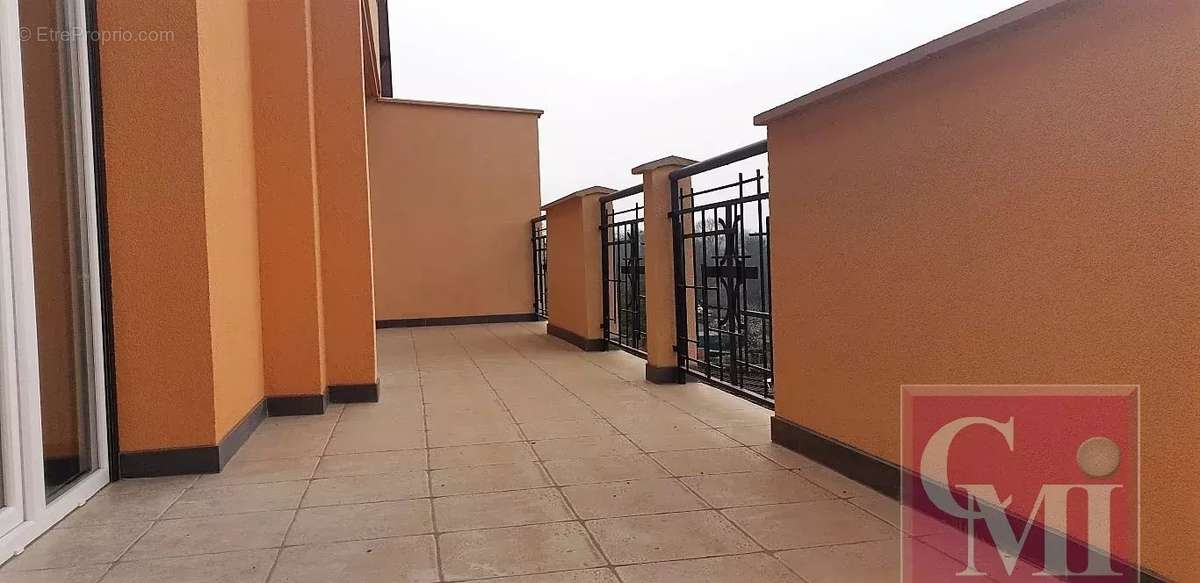 Appartement à BREUILLET