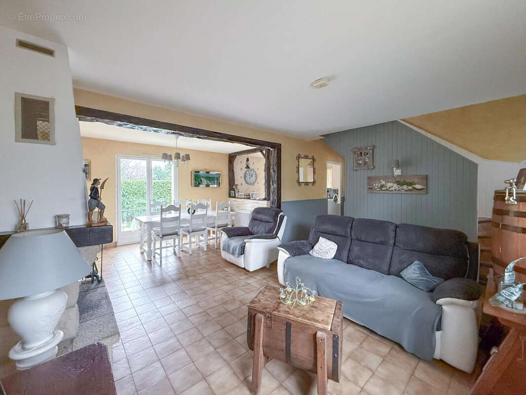 LEMEE 4 - Maison à MONTREUIL-LE-GAST