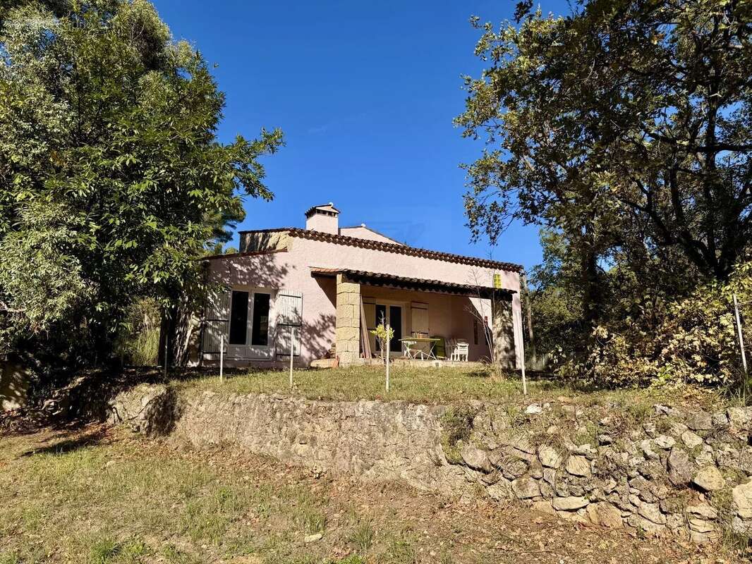 Maison à FAYENCE
