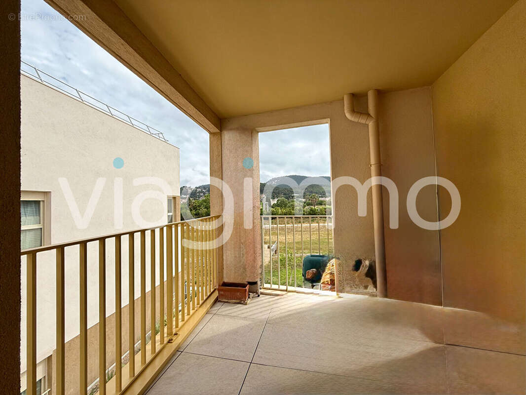 Appartement à HYERES