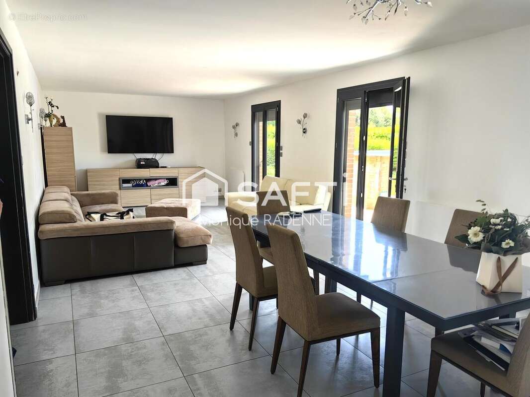 Photo 2 - Maison à IZEL-LES-HAMEAUX