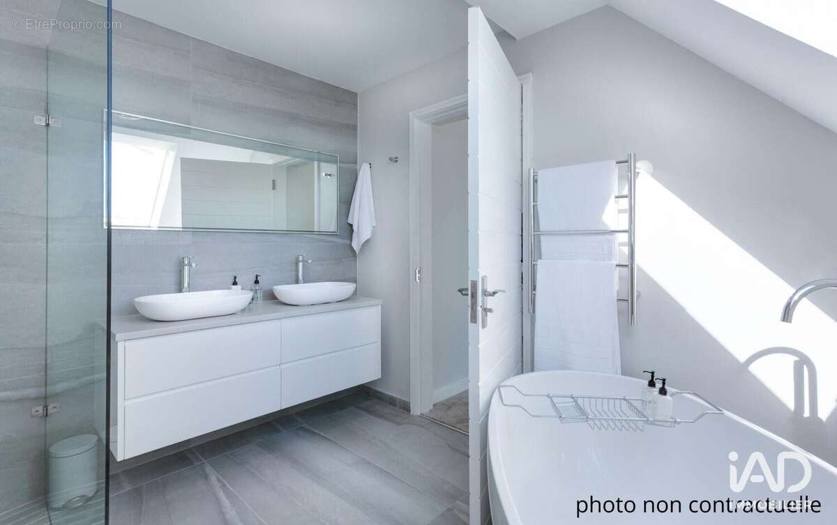 Photo 3 - Appartement à ISSY-LES-MOULINEAUX