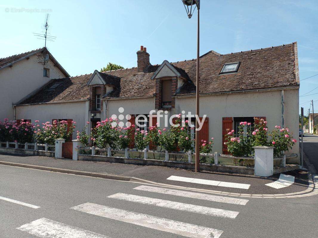 Maison à VARENNES-SUR-SEINE