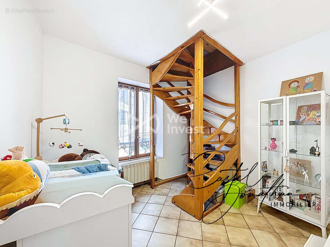 Maison à CHASSE-SUR-RHONE