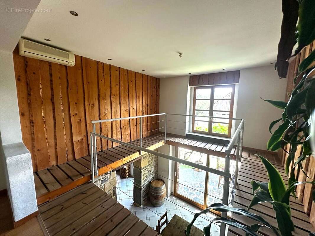 Maison 226 m² à Montcel  - photo 10