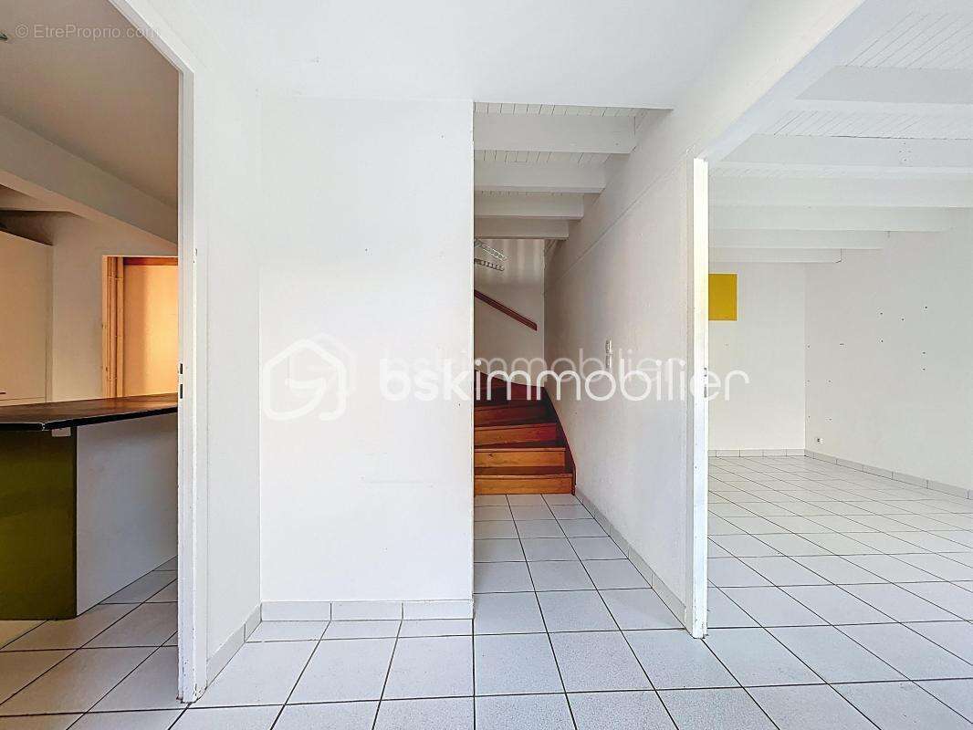 Rare aux Minimes – T4 Duplex esprit maison – Parking – Métro 3 min – 320 000 € - photo 6