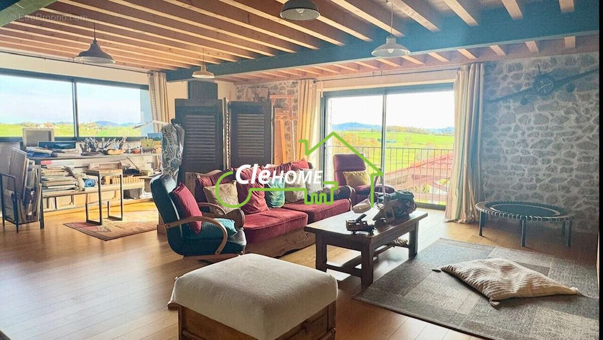 Maison à SAINT-CLEMENT-LES-PLACES