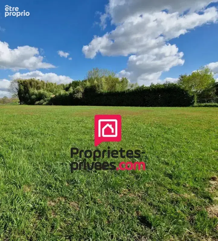 À 6 mn de BAZAS - Terrain à bâtir 1 460 m² ? 2 accès? divisible - photo 2