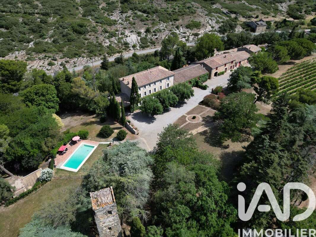 Maison 845 m² à Monze  - photo 5