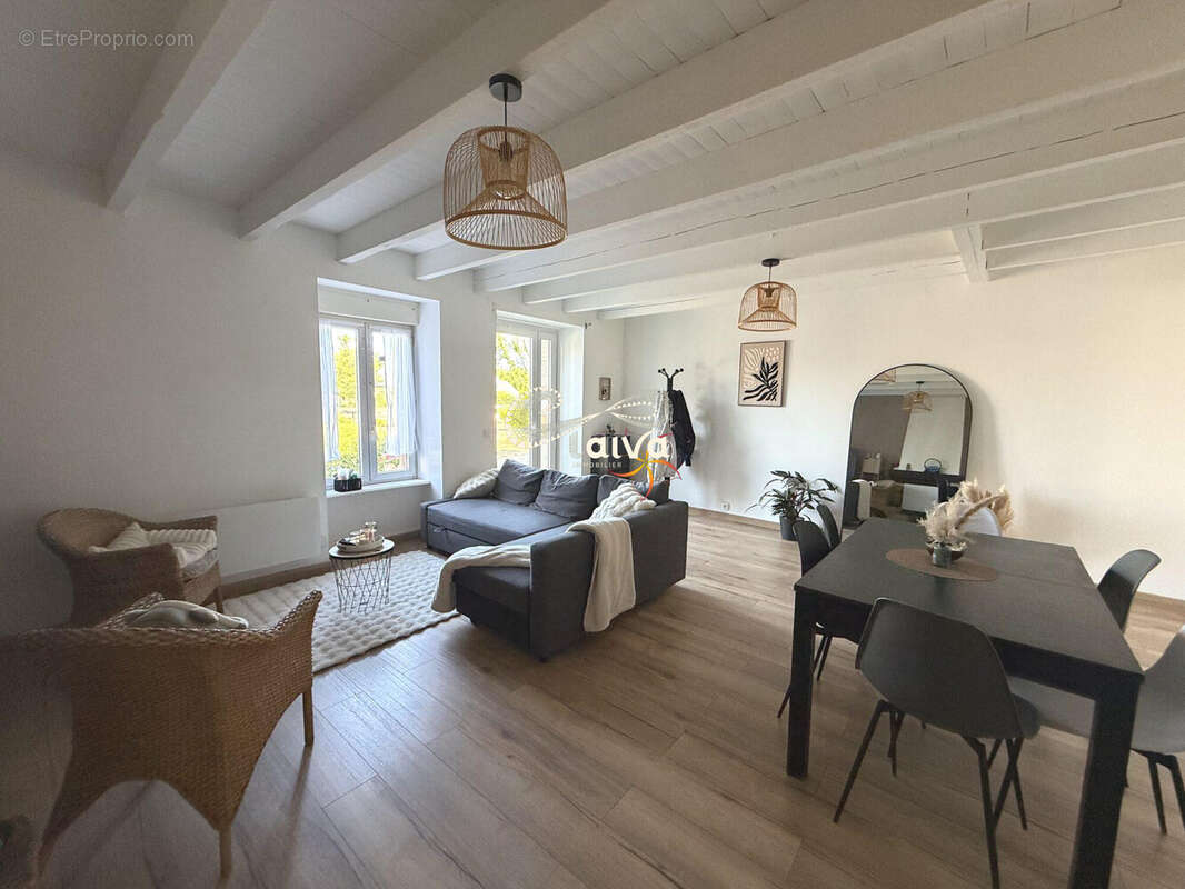 Maison 105 m² à Lourmais  - photo 2