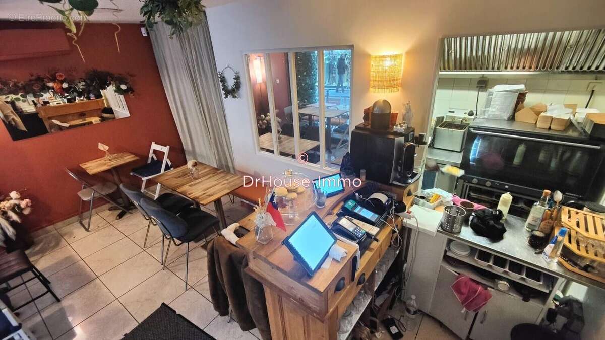 Commerce à PARIS-10E