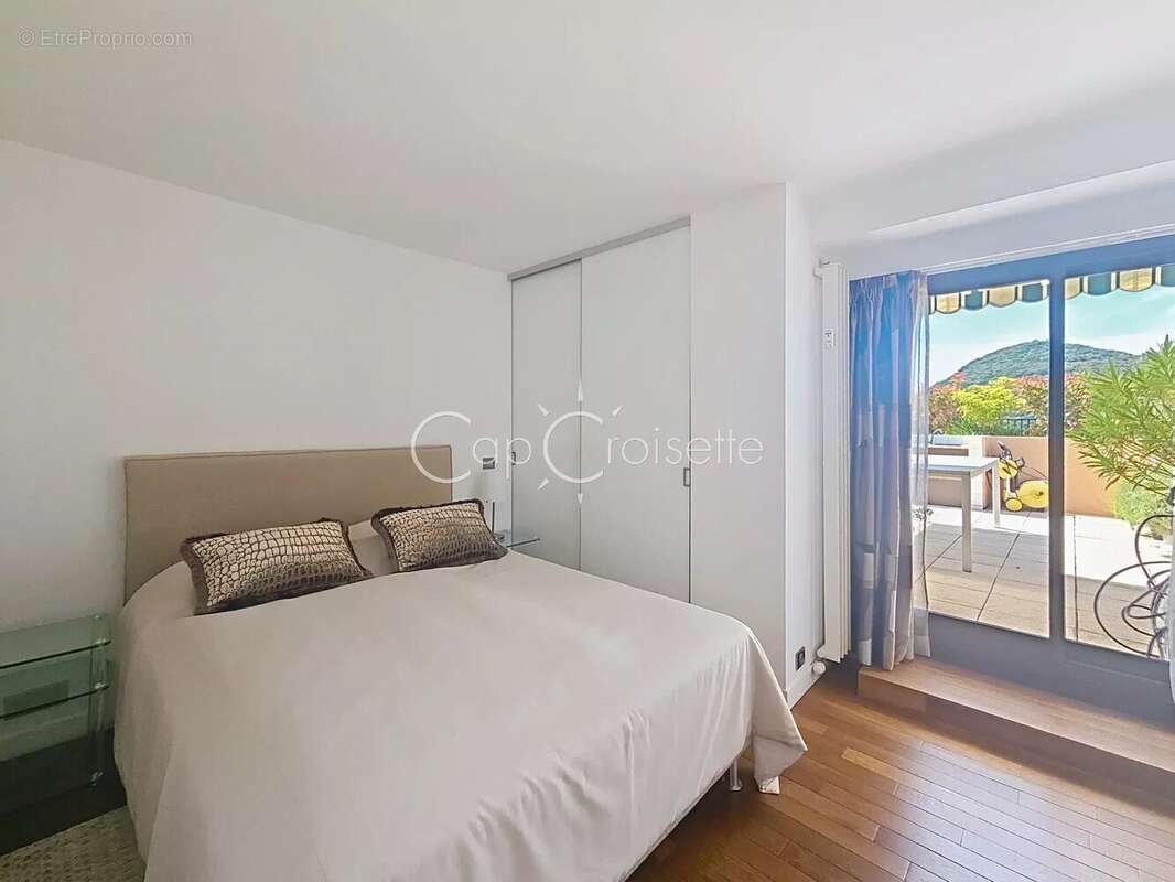 Appartement à MANDELIEU-LA-NAPOULE