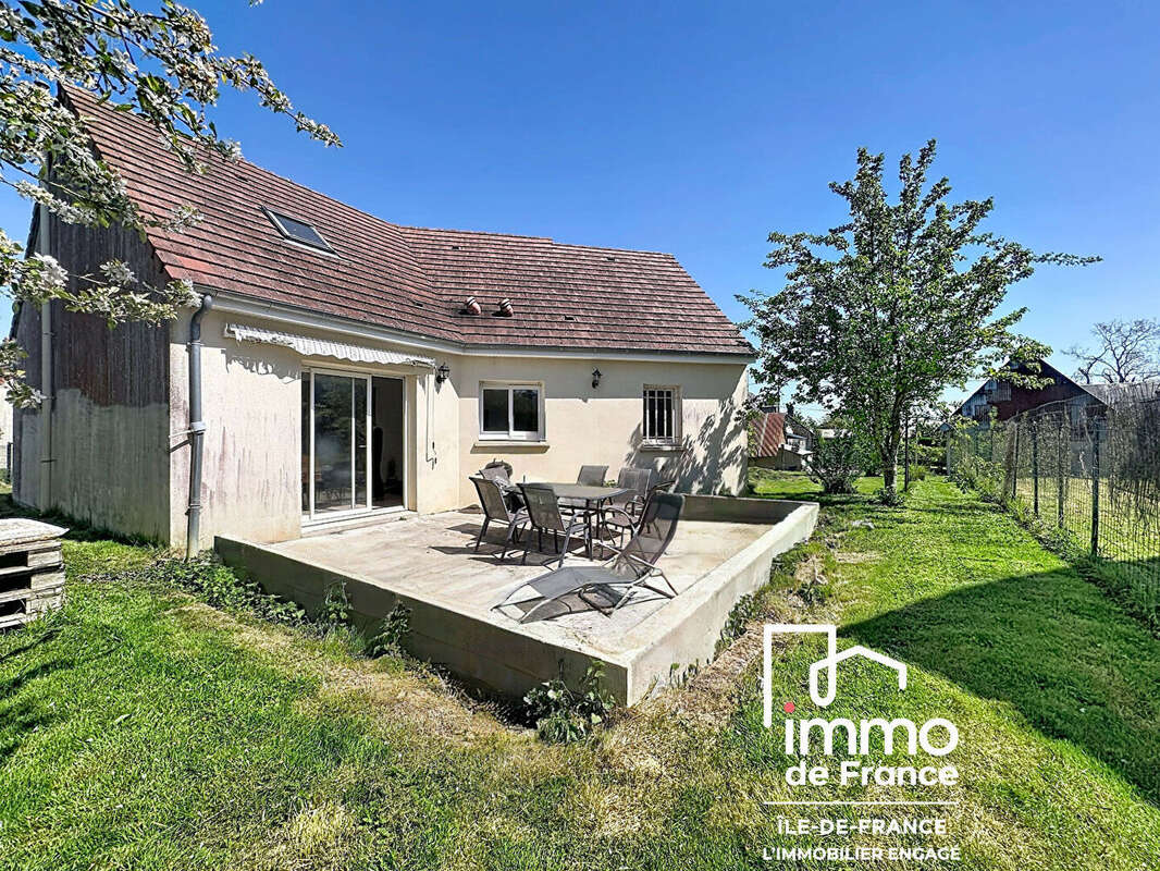 Maison à BAILLEAU-LE-PIN