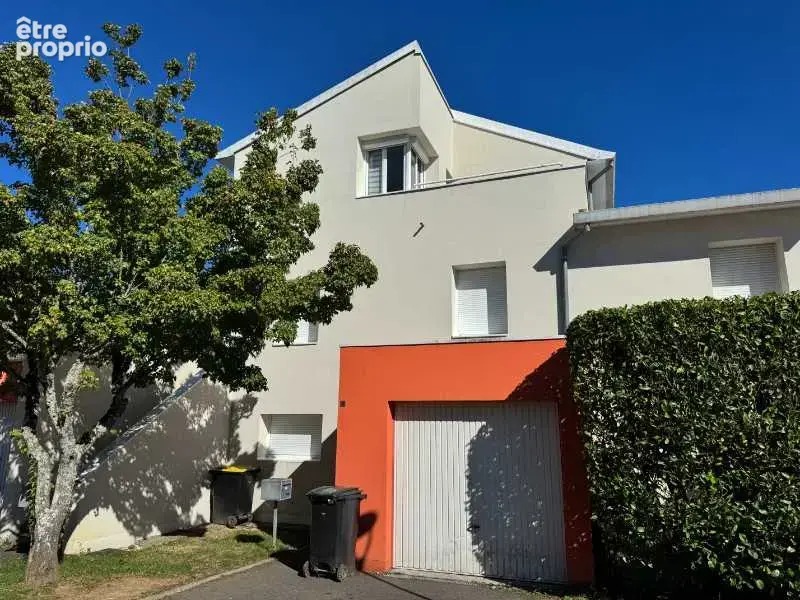 Maison à GRAND-CHARMONT