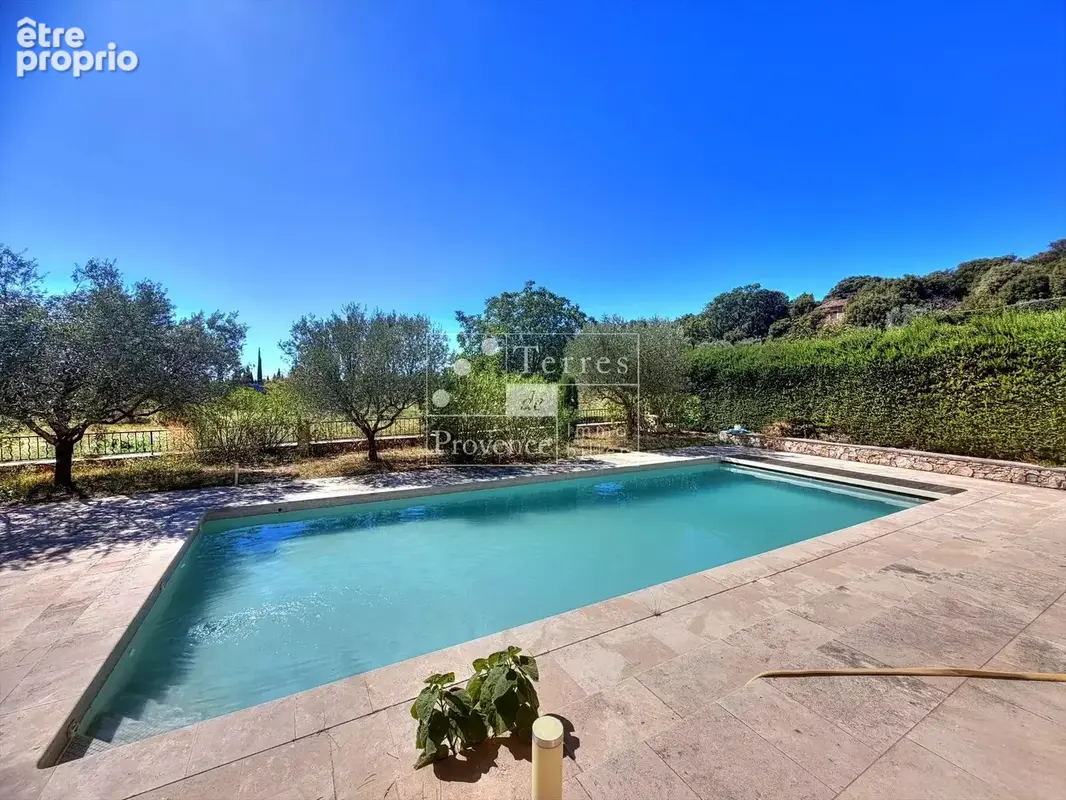 A vendre à Aups, villa provençale avec piscine et garage à Aups - photo 16