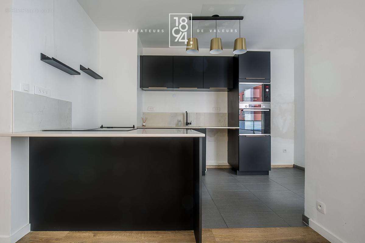 Appartement à MARSEILLE-8E