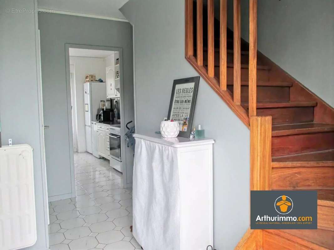 Maison à NEUFCHATEL-SUR-AISNE