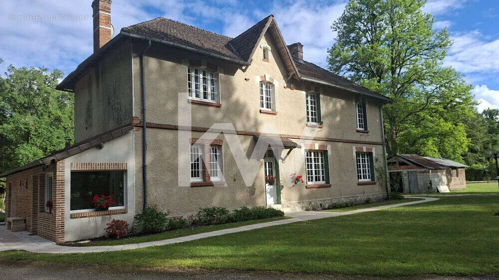 Maison à SALBRIS