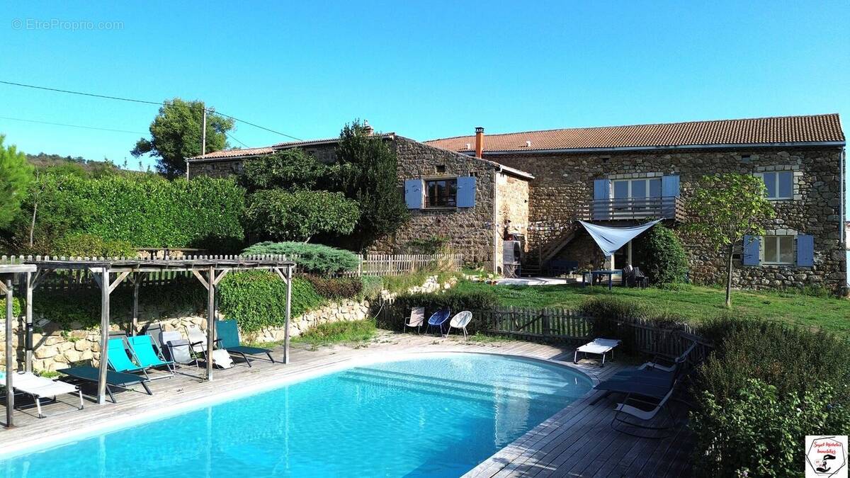 Maison 492 m² à Colombier-Le-Vieux  - photo 6