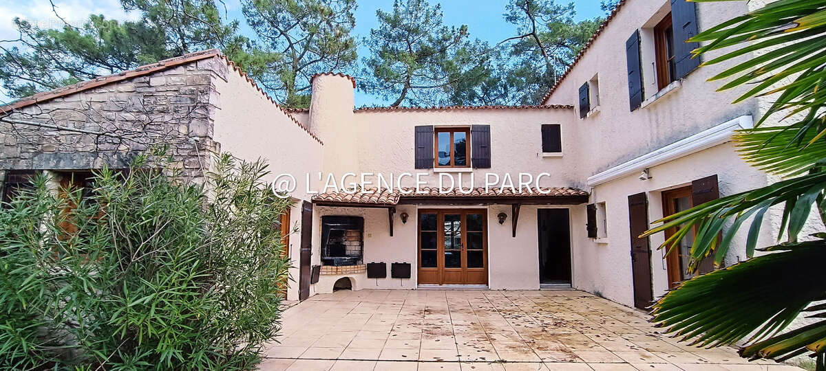 Maison à SAINT-GEORGES-DE-DIDONNE