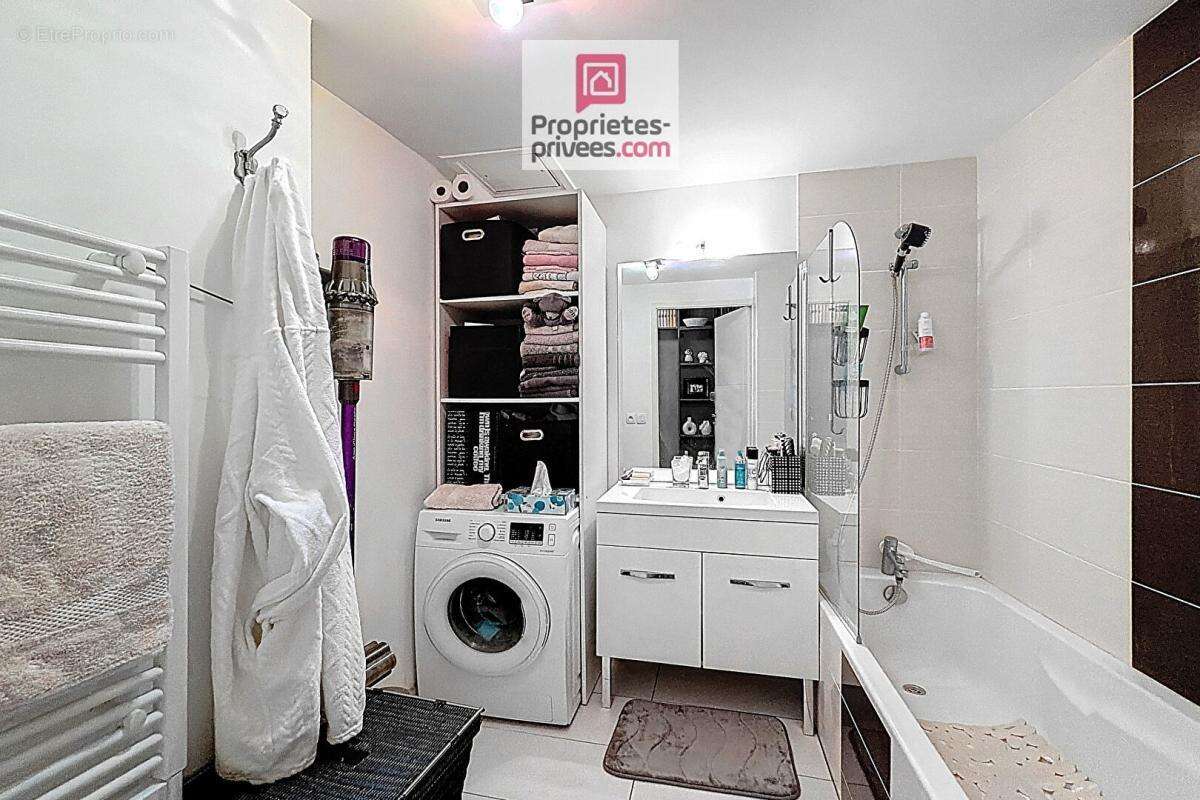 Appartement à SAINT-MARTIN-BOULOGNE
