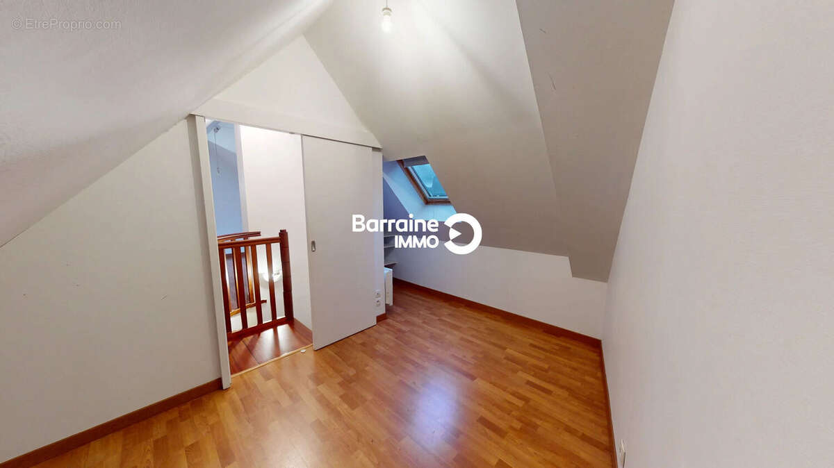 Hennebont centre - appartement en duplex au dernier etage avec ascenseur - photo 14