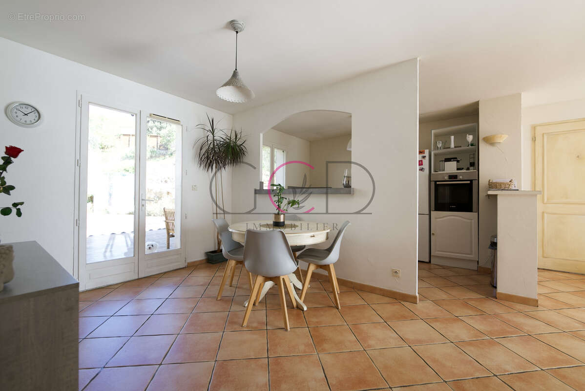 Maison à COUDOUX