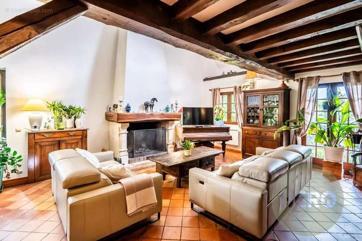 Maison à MONTFORT-L'AMAURY