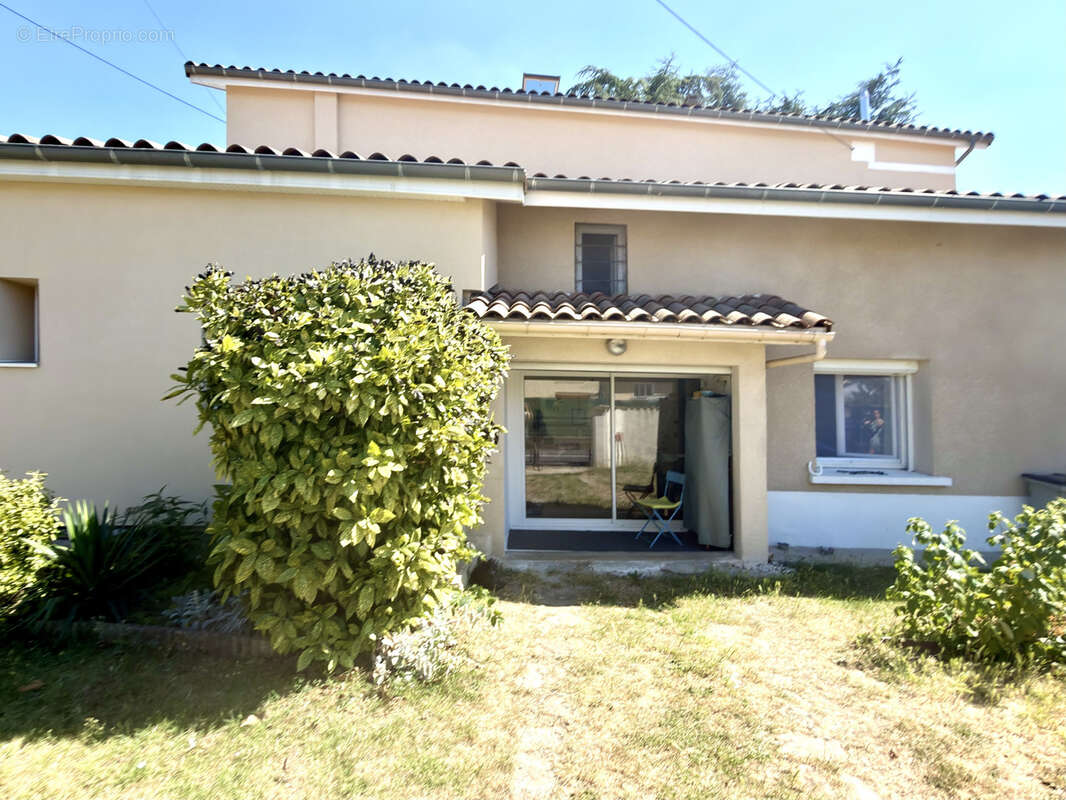 Maison à ROMANS-SUR-ISERE
