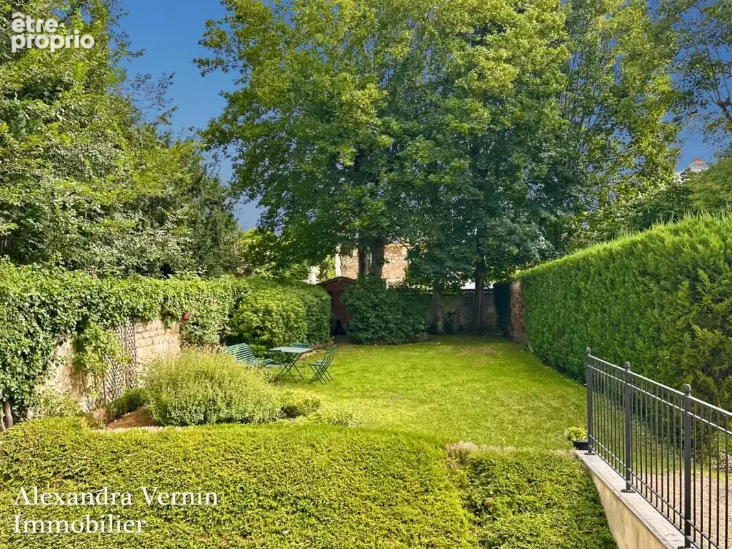 RARE appartement avec jardin et terrasse rue d'Alsace Saint-Germain-en-Laye - photo 24