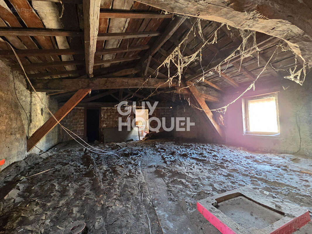 Appartement à MONTMERLE-SUR-SAONE