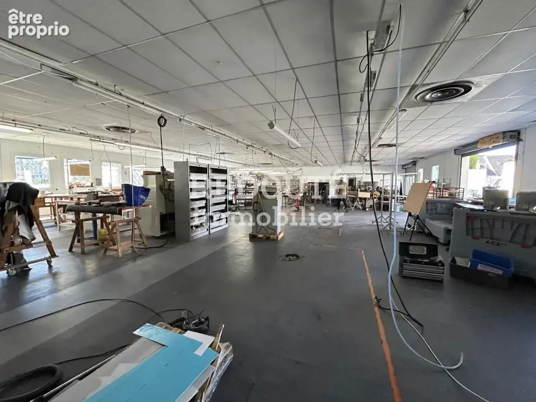 Local d'activite a vendre environ 620m2 tinqueux - photo 4