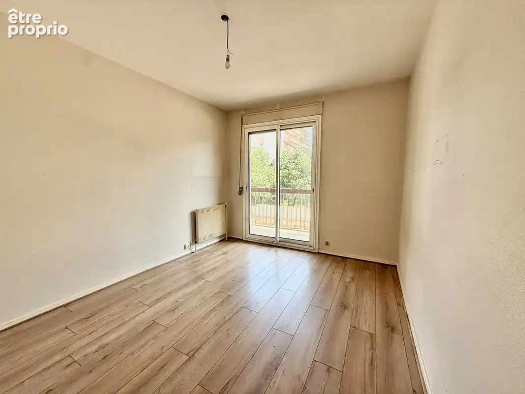 T4 - 89 m²  + 2 balcons - Hôtel de ville de Caluire et Cuire - photo 10