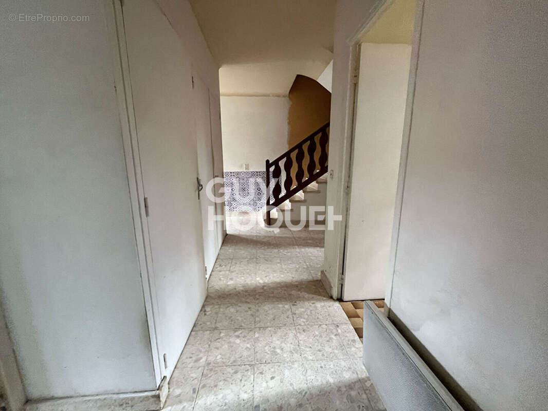 Maison à SAINT-JOUAN-DE-L&#039;ISLE