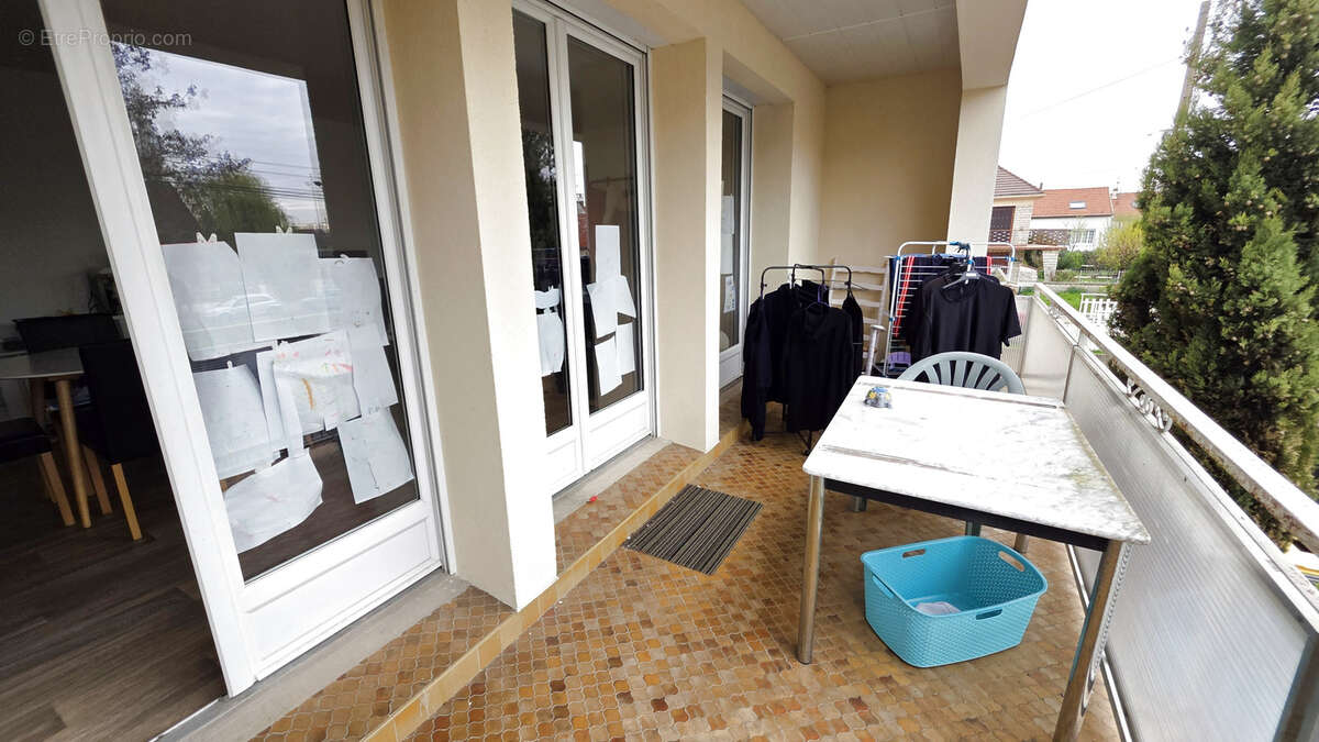 Appartement à TREMBLAY-EN-FRANCE