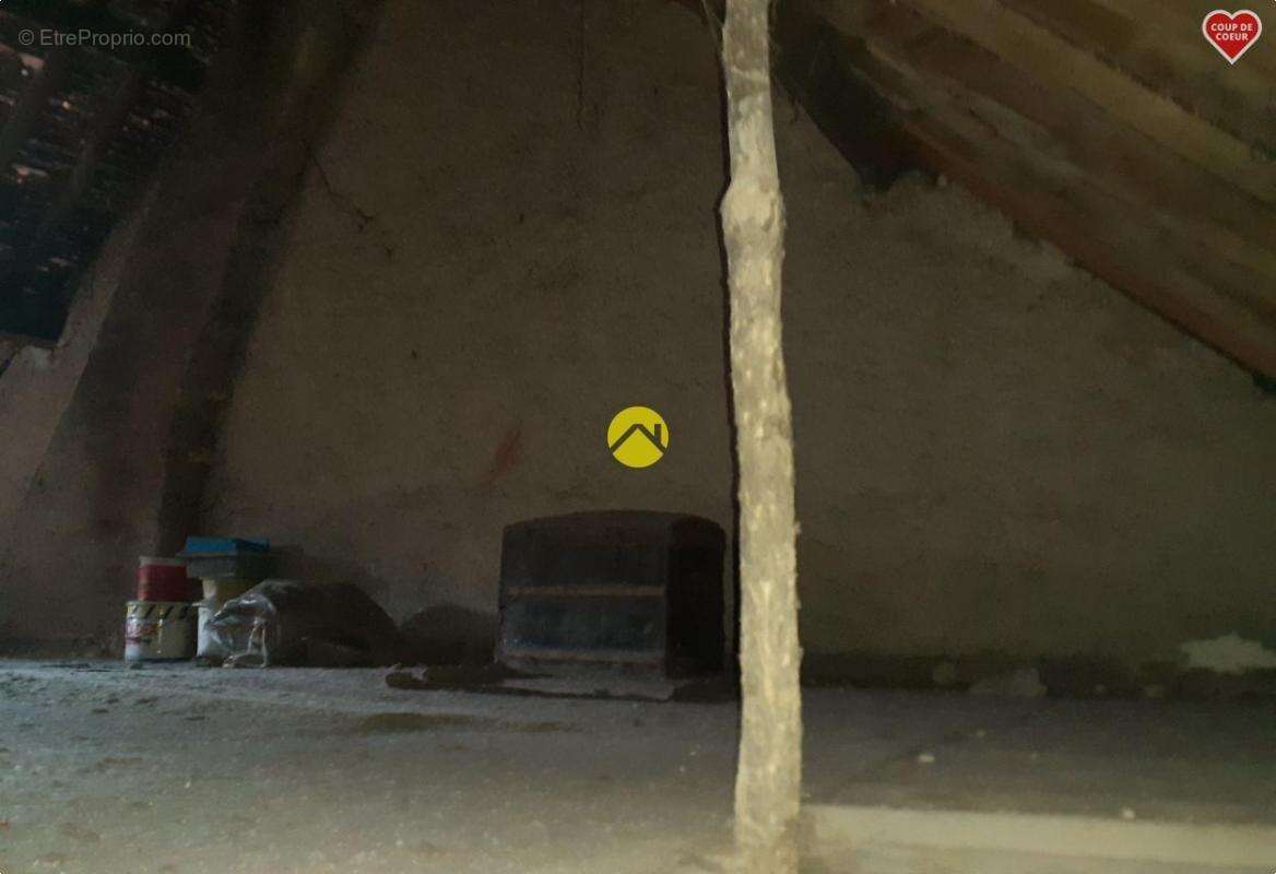 Maison à LA GUERCHE-SUR-L&#039;AUBOIS