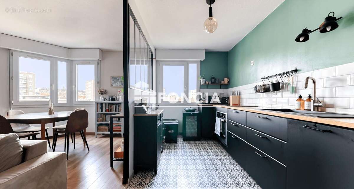 Appartement à LYON-7E
