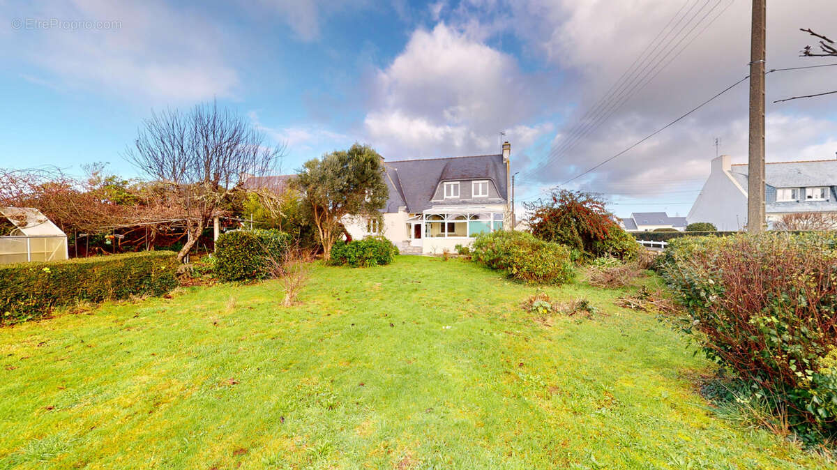 Maison à TREFFIAGAT