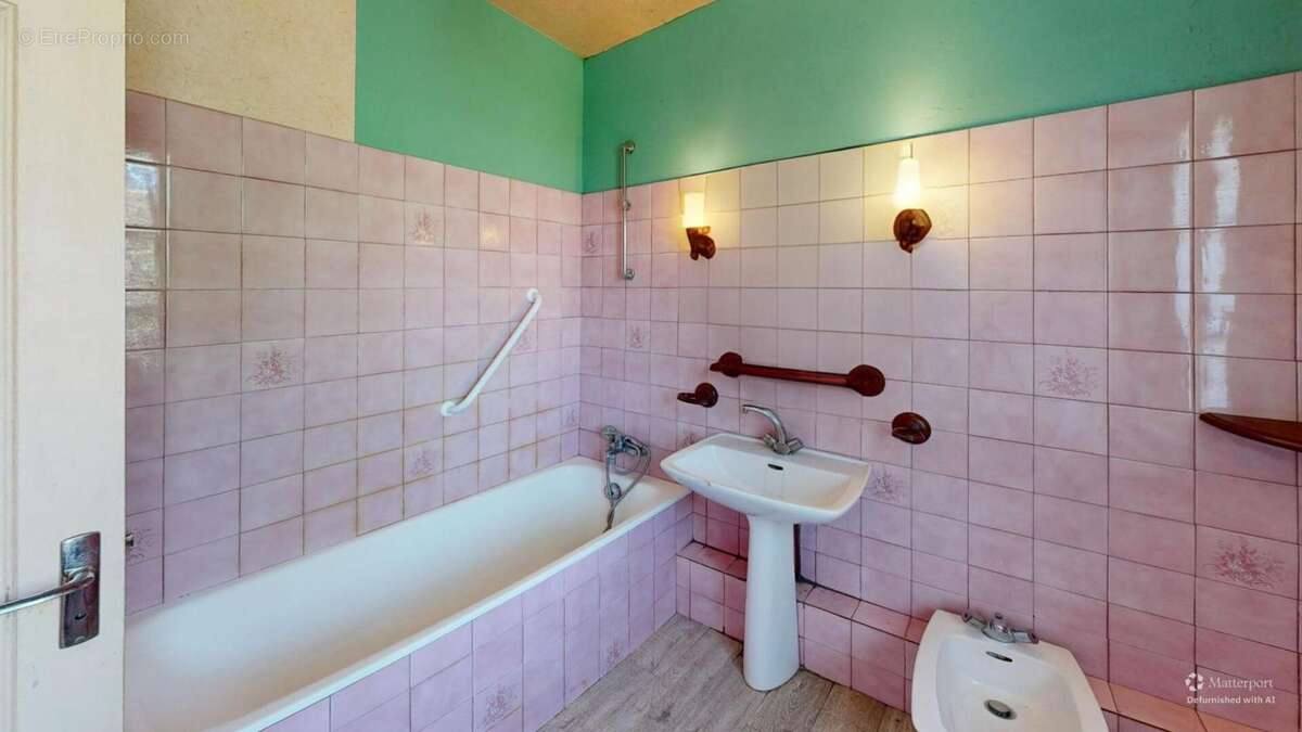 Maison avec dépendances et terrain constructible à Toury - photo 8